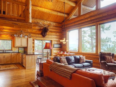 Each cabin is its own cozy, private retreat from everyday cares and concerns, allowing time to come together, be together, and play together as a family. SkyRun Estes Park Vacation Rentals