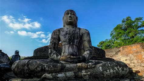 Buddha Statues In Sri Lanka Buddhist Sites Of Sri Lanka