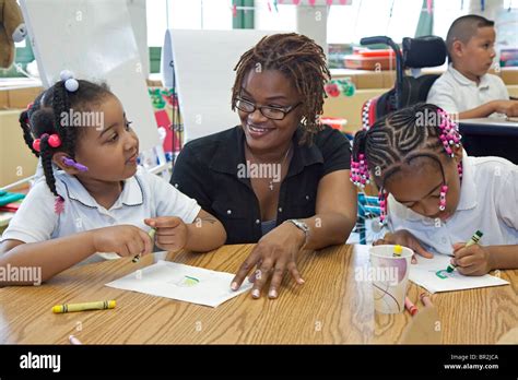 All Girls Classroom Hi Res Stock Photography And Images Alamy