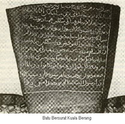 Sebelum bahasa indonesia ditetapkan sebagai bahasa nasional, pada awalnya bahasa indonesia berasal dari bahasa melayu merupakan salah kemudian kaitkan dengan perbedaan bahasa dan dialek yang digunakan. BAHASA MELAYU KLASIK ~ DERMAGA BM STPM