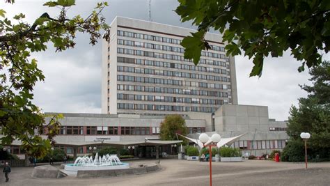 Basel Baselland Kantonsspital Baselland Will Markant Mehr Patienten