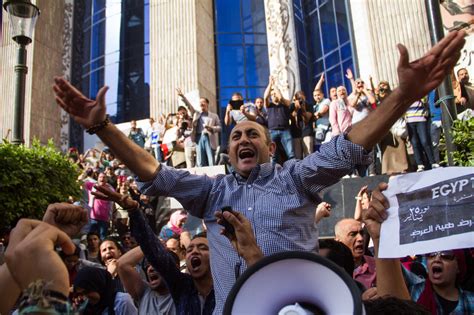 Thousands Join Protests In Egypt Against Red Sea Islands Deal Middle East Eye
