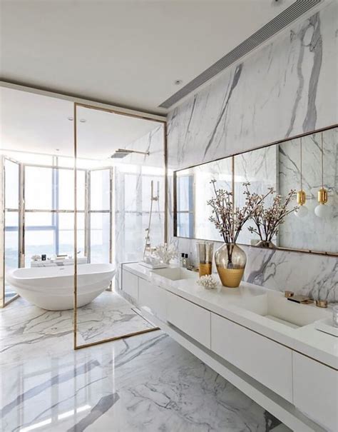 Striking Marble Bathrooms In Luxury Interiors Luxury Hotel Bathroom