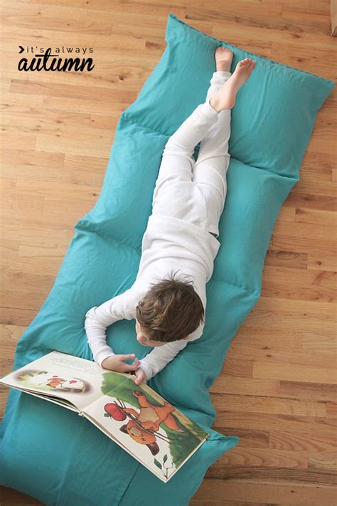 Kids' Pillow Bed - SEWTORIAL