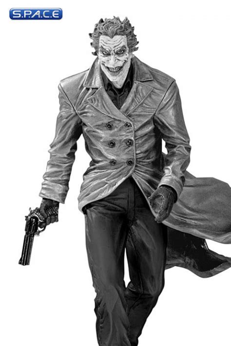 The Joker Statue By Lee Bermejo 2nd Edition Batman Black And White