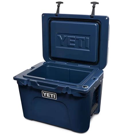 Yeti Navy Tundra 35 Hard Cooler