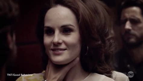 Ex Downton Abbey Star Michelle Dockery Strips Off In X Rated Sex Scene Daily Star