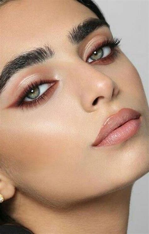 50 Impressive Eye Makeup Ideas For Brown Eyes In 2020 Neutral Smokey