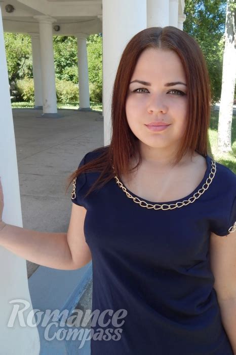 Date Ukraine Single Girl Vladislava Green Eyes Brunette Hair 27 Years Old Id118968