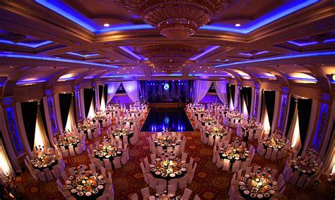 Pin By Sharonda Hagan On Dream Wedding In 2020 Wedding Banquet Hall
