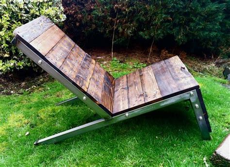 You'll have to make fingers of a durable and stylish fixtures item from pallet artwork are reclaimed pallet adirondack chairs. Reclaimed Pallet Adirondack Chairs | Pallet Wood Projects