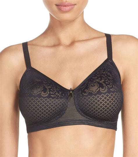 These Are The Best Wireless Bras For Women With Big Busts Who What