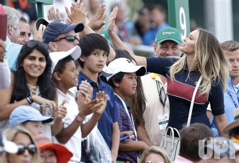 Photo Paulina Gretzky High Fives Fans At The Northern Trust