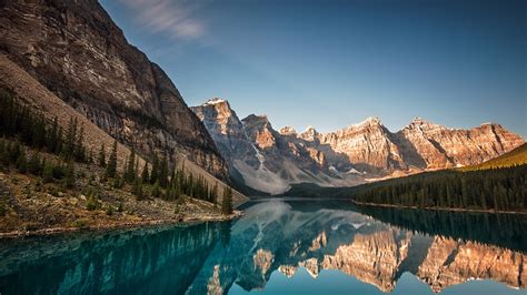 Canada Alberta Moraine Lake Banff National Park Mountains Forest Reflection Wallpaper