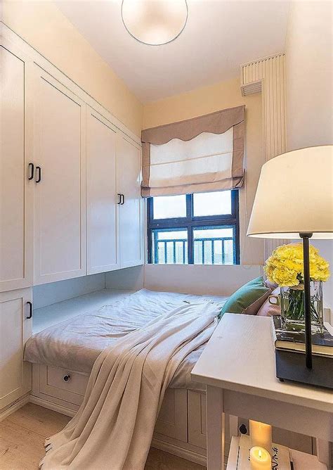 A large room can be reused as a place for several young children's bedrooms. Now popular tatami bedroom | Home renovation, Traditional ...