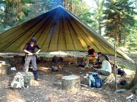 Parachute Shelter I Kind Of Like This Bushcraft Outdoor Survival