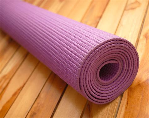 How To Pick The Right Yoga Mat Yogawalls