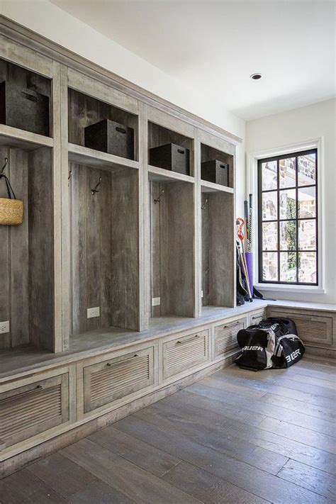 The bonus living space of a finished basement and a dedicated storage area. 22 Most Popular Mudroom Ideas For Extra Storage | Home ...