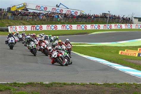british superbike race one results from knockhill roadracing world magazine motorcycle