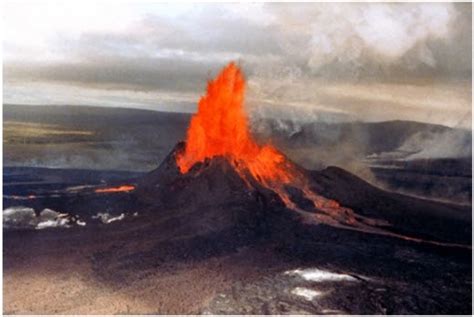Pendakian gunung raung saat meletus pendakian ke kawah gunung raung saat meletus ini saya lakukan bersama dengan. Bencana Alam: Pengertian Gunung Meletus