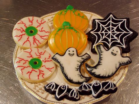 How to make halloween cookie pops. Healthiana: Halloween Cookies For Kids