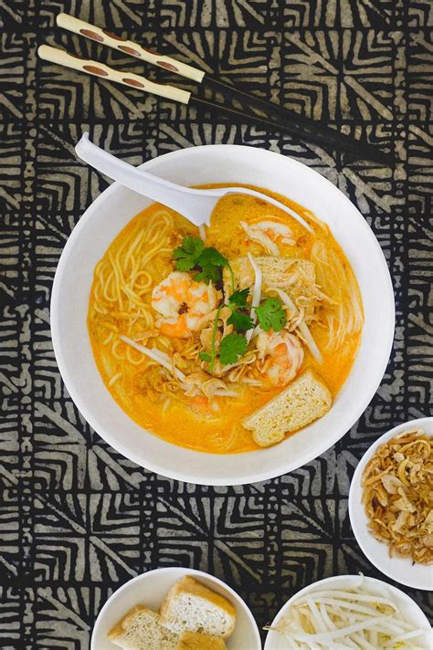 Malaysian Curry Laksa With Prawns Cook Eat World
