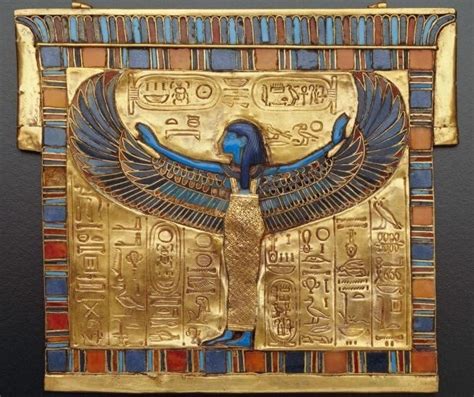 Tutankhamun Pectoral With The Sky Goddess Nut Egypt Museum