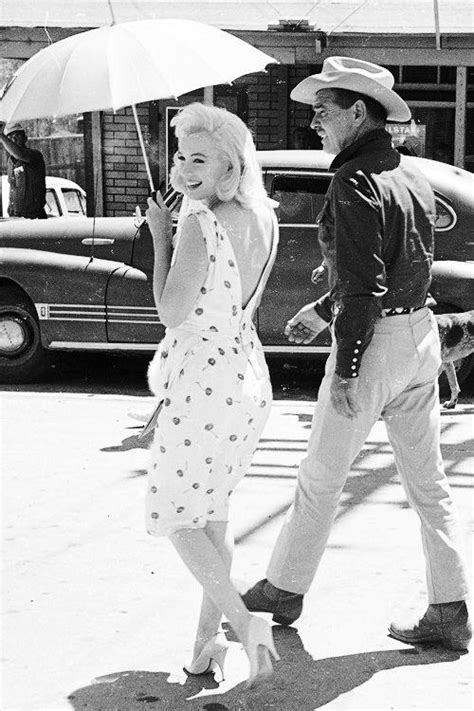 Marilyn Monroe And Clark Gable During Filming Of The Misfits 1961