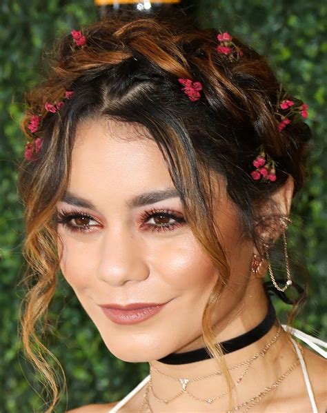20 Holiday Hairstyles Inspired By Celebrities Party
