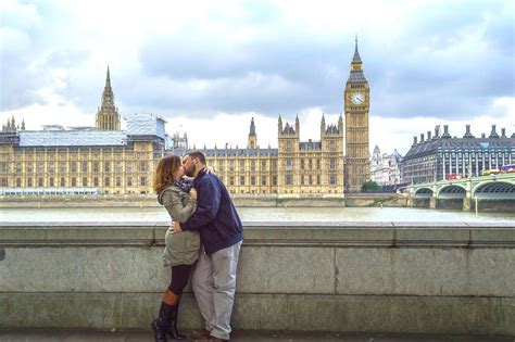10 Couples who travel the world share their best advice