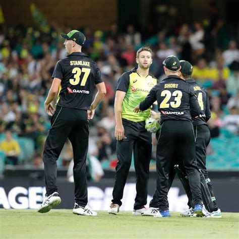 Aus v ind, 1st test, day two, report. ind vs aus 3rd-odi highlights australia beats india by 32 ...