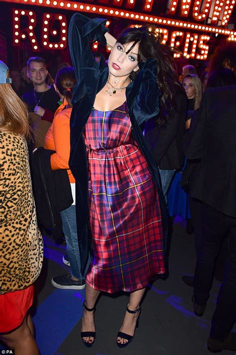 daisy lowe wears backless dress at tommy hilfiger lfw show express digest