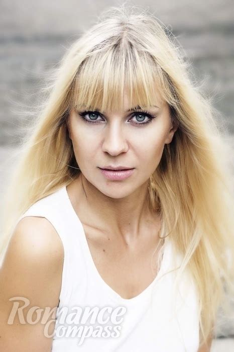 Date Ukraine Single Girl Anastasia Grey Eyes Blonde Hair 36 Years Old Id303262