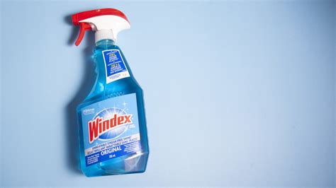 Surprising Uses For Windex Beyond Window Cleaning Simplemost