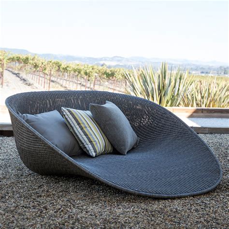 Beach chairs stylish patio chaise lounge chair outdoor dedon modern lounge chairs wicker wicker chaise lounge outdoor. Ultra Modern Pool Lounge Chairs to Turn Your Backyard Into ...