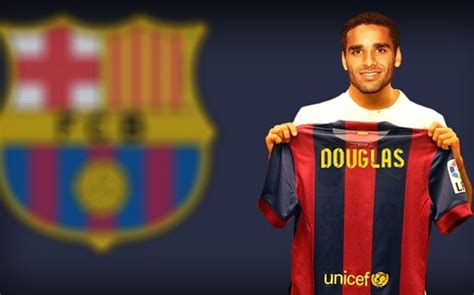 Everton star midfielder took to twitch last night and barca fans take to the street. Barcelona confirm capture of right-back Douglas | barca ...