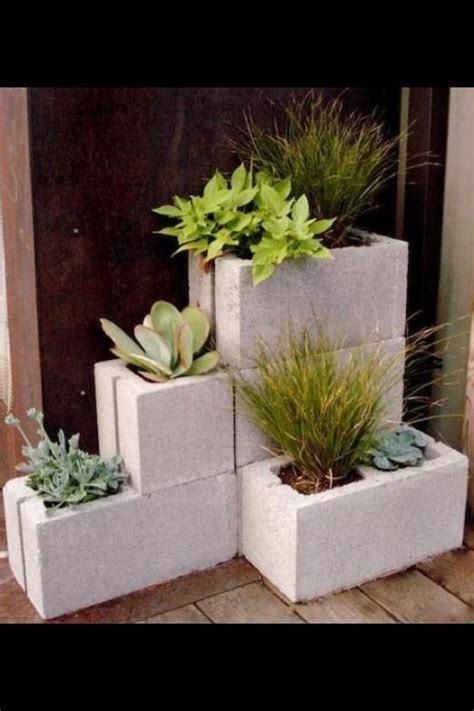 Diy jardinera con bloques de hormigón. una idea para reciclar bloques de cemento en desuso ...