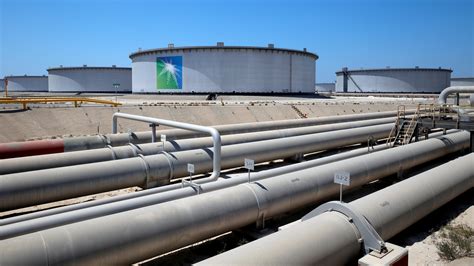 Saudi Aramco Sells Oil Pipeline Stake For 124 Billion The New York