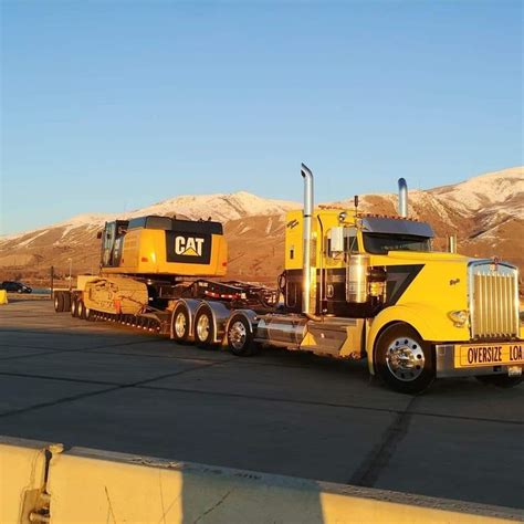 Pin By Curtis Harper On Oversize Loads Haul Trucks Vehicles