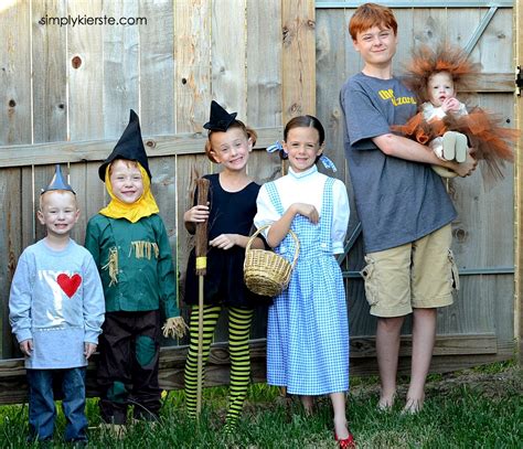 See more ideas about tin man costumes, diy tin man costume, tin man. Easy Tin Man Costume Tutorial | simplykierste.com