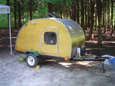 Weight is a serious consideration in diy camping trailer design. 18 Clever DIY Travel Trailer Plans and Ideas
