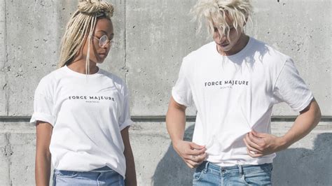 Great in number, size, or extent. Wir l(i)eben Minimalismus - stylejunkyz.de