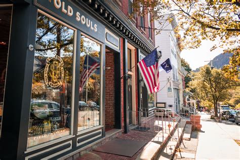 12 Best Small Towns In New York Map Touropia