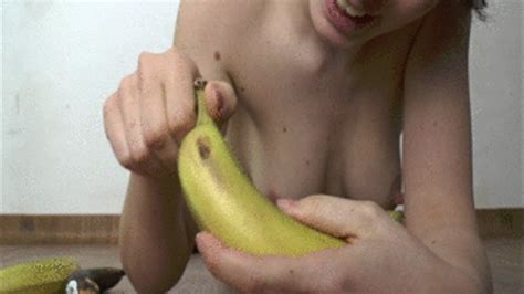 Bare Feet Peeling Bananas Lots Of Foot And Toe Action In Soles View 2much4you Clips4sale