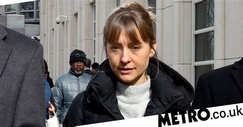Smallvilles Allison Mack Pleads Guilty To Involvement In Sex Cult