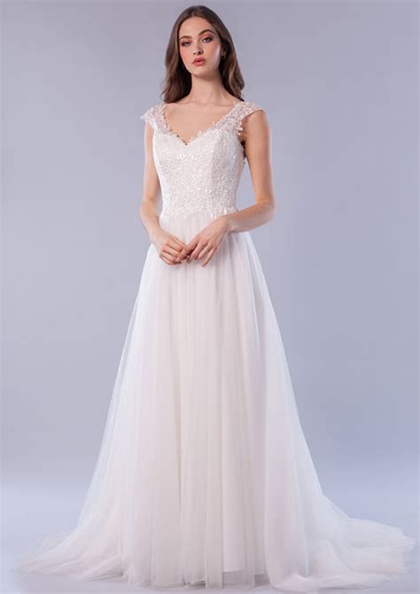 Sie hat sie arabisch deutsch englisch spanisch französisch hebräisch italienisch japanisch niederländisch. Traumhochzeit - wunderschöne Brautkleider in Lübeck ...