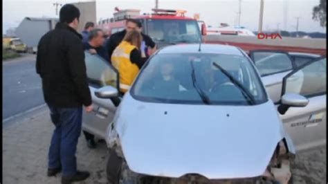 Turgutlu İki Otomobil Kavşakta Çarpıştı 1 Yaralı Dailymotion Video