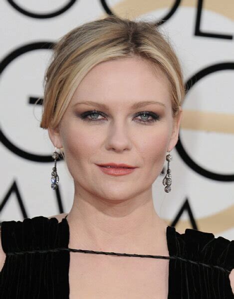 Posterazzi Kirsten Dunst At Arrivals For 73rd Annual Golden Globe