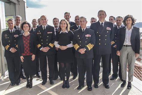 A Secretária De Estado Da Defesa Nacional Visitou O Instituto Hidrográfico