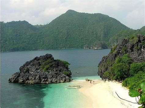 Caramoan Beach Resort Caramoan Island Island Beach Siargao Palawan Beautiful Islands